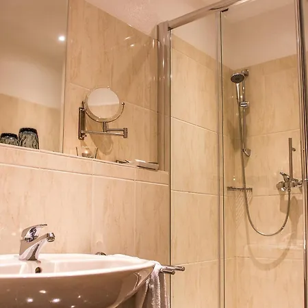 Parkhotel Ahrbergen 4* Giesen