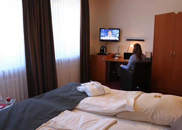 Parkhotel Ahrbergen Отель Гизен